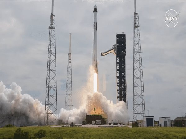 photo Liftoff! NASAs SpaceX Crew-9 Launches to International Space Station